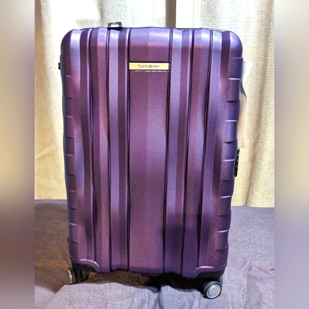 Samsonite "Ziplite 5.0" Hardshell Spinner Luggage 24" *NWT*